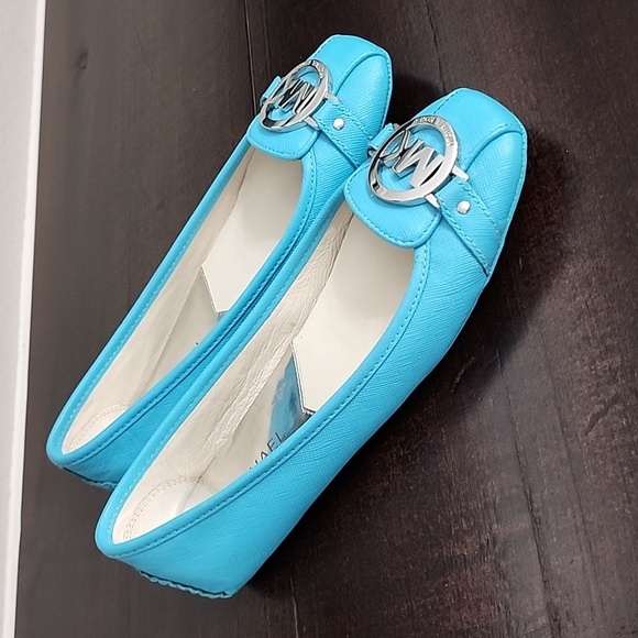 Michael Kors Fulton Moc Flats Blue Leather Driving Loafers Gold MK Logo Size 6M - Picture 7 of 16
